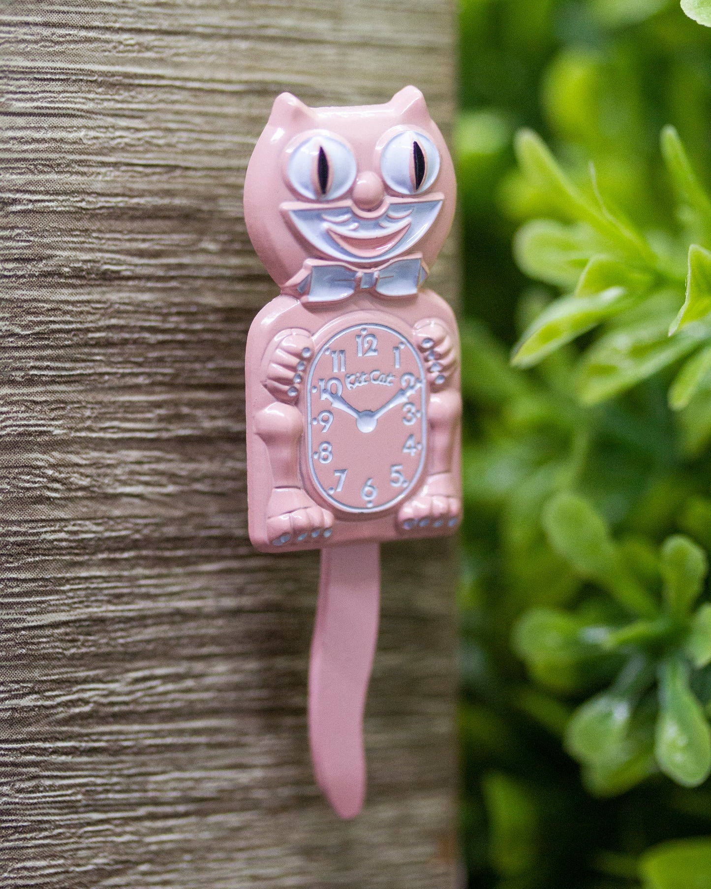 Kit-Cat Clock 3D Pin (Pink)