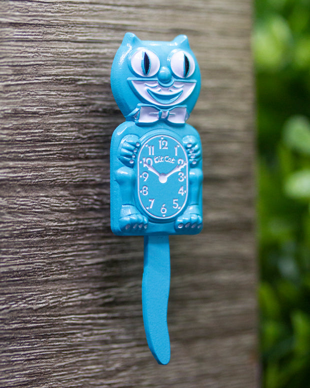 Kit-Cat Clock 3D Pin (Powder Blue)