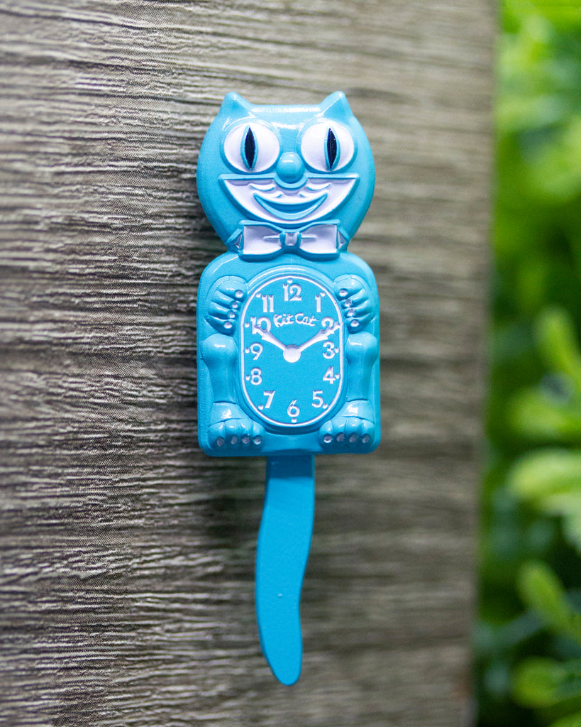 Kit-Cat Clock 3D Pin (Powder Blue)